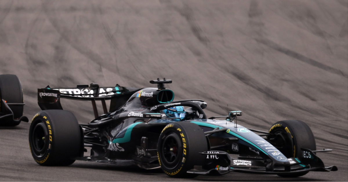 George Russell in Cota