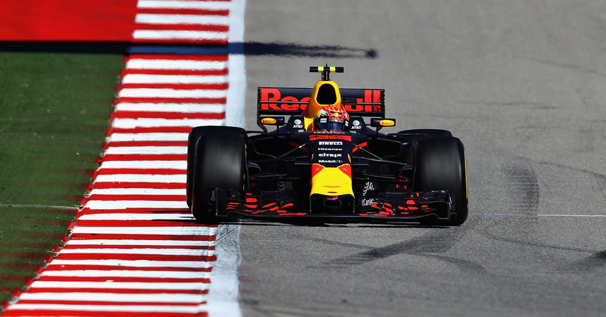 Max Verstappen chasing down Kimi Räikkönen