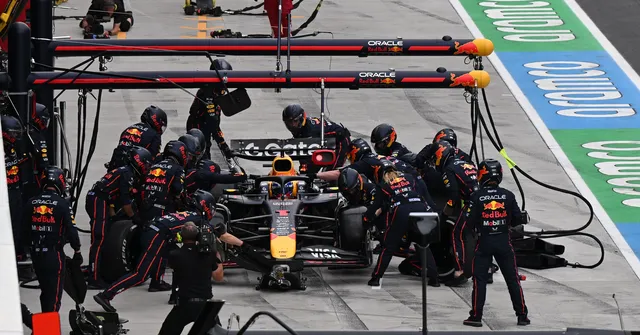 Max Verstappen of the Netherlands driving the (1) Oracle Red Bull Racing RB21 makes a pitstop during the F1 Grand Prix of Hungary at Hungaroring on August 03, 2025 in Budapest, Hungar