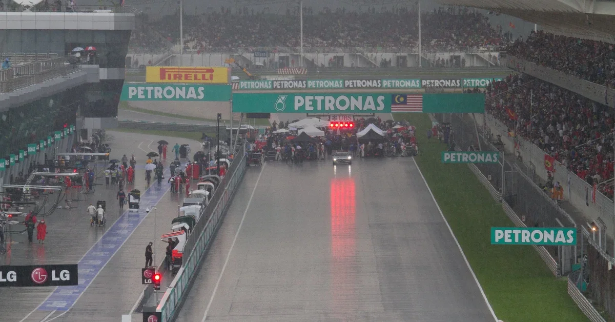 Pole Position and the Start